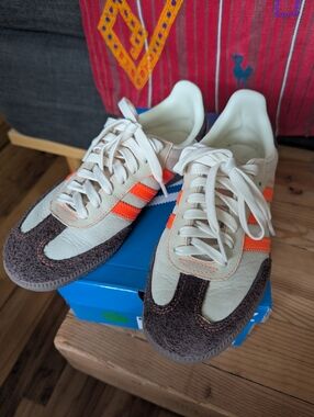 Adidas Samba Women's Retro Runner Sneakers in Cream and Orange